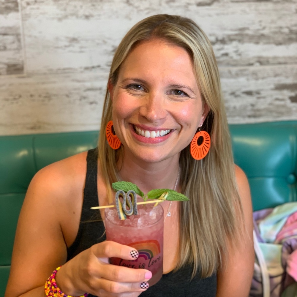 Meet your Posher, Laura